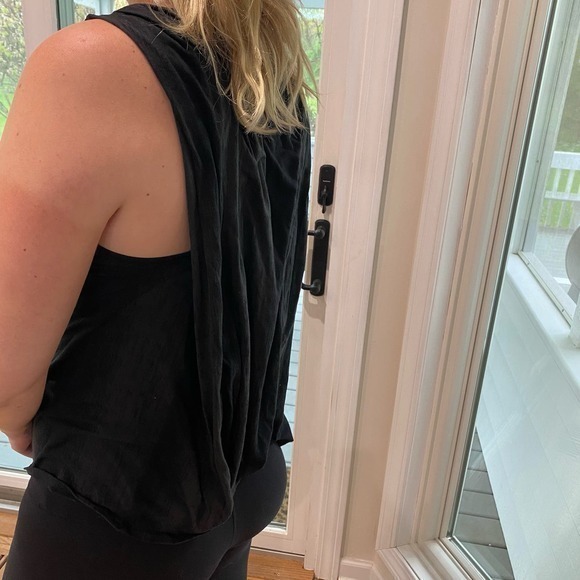 Lululemon‎ Black Tank Top Size Medium - Picture 7 of 7